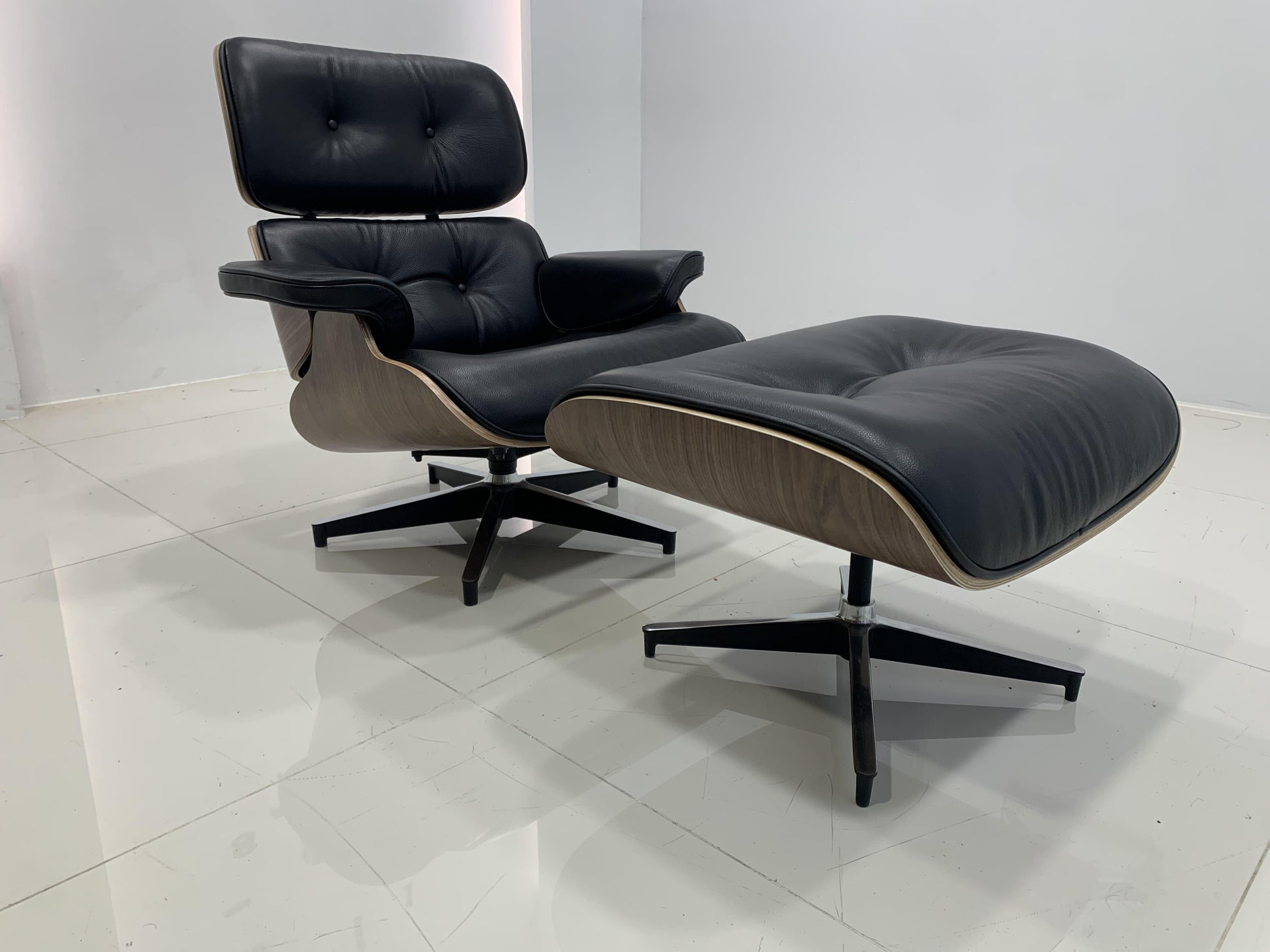 Lui Black Leather and Ottoman - parada one design